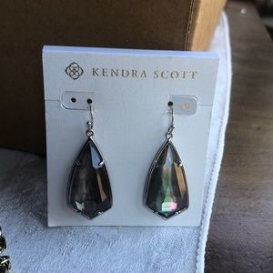 Kendra Scott silver Carla earrings in black mother of Pearl